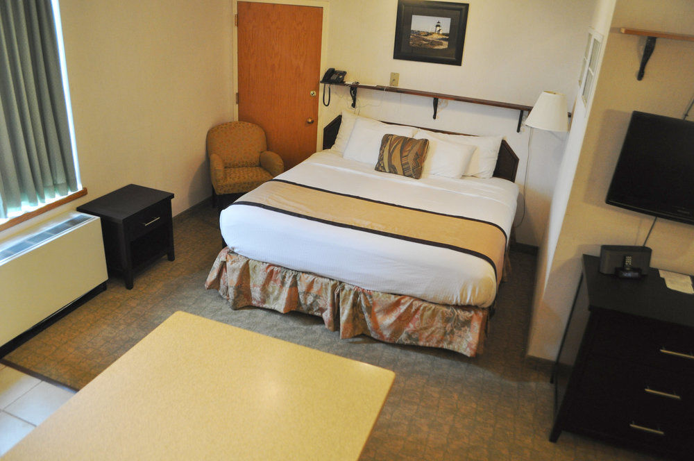 Harbor House 2*