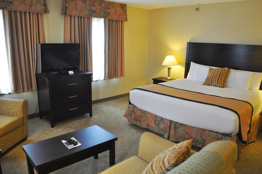 Hotel Harbor House