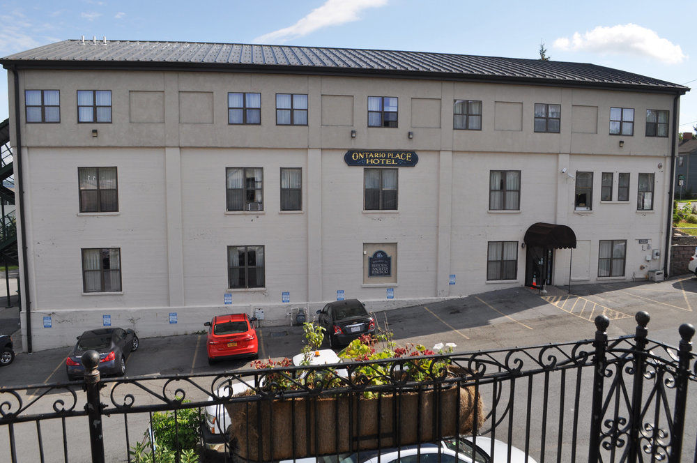Harbor House 2*