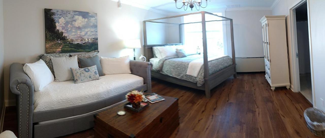 Hotel Harbor House Sackets Harbor
