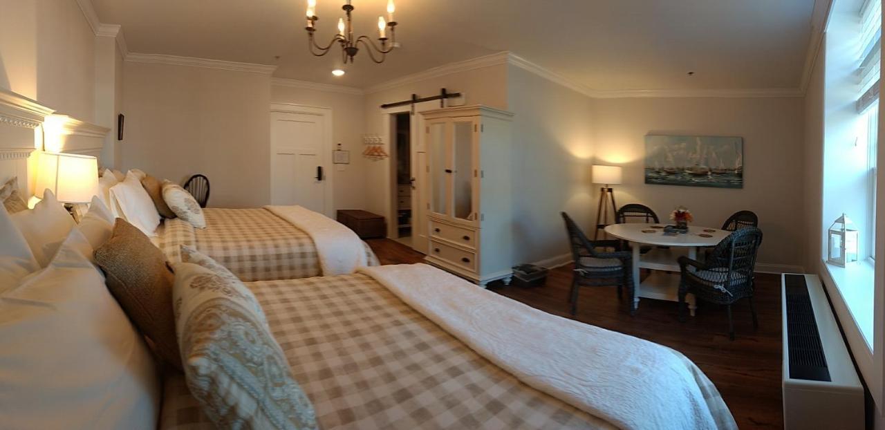 Hotel Harbor House 2*